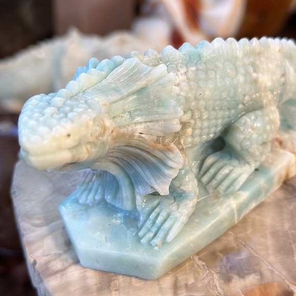 🔥SALE🔥 Caribbean Calcite Crystal Lizard Carving! - Picture 14 of 14
